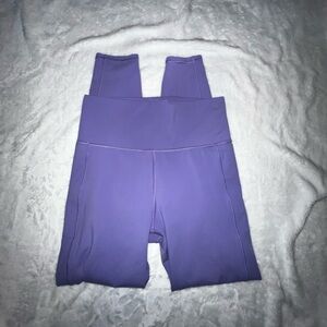 Vuori studio pocket leggings size Medium